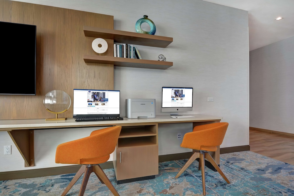 Hampton Inn Chula Vista Eastlake - photo 34