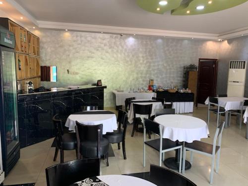Class Hotel — hotel in Brazzaville