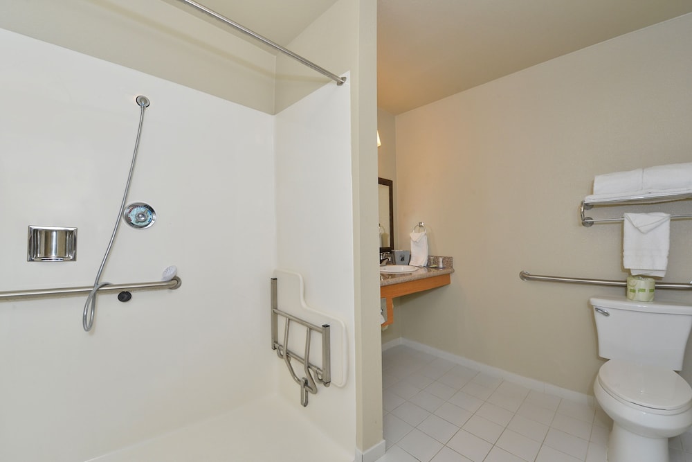 The Prime Suites Vallejo Napa Valley - photo 23