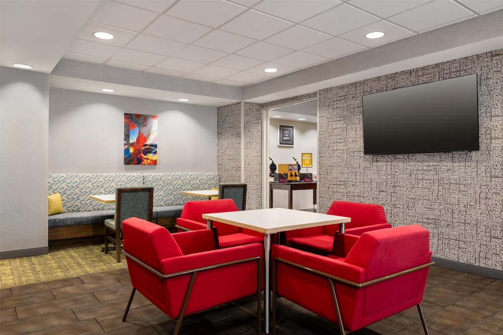 Hampton Inn Las Vegas North Speedway - photo 22