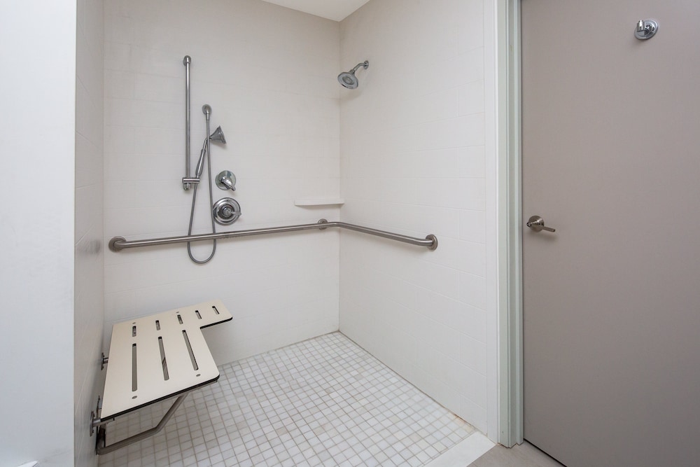 Holiday Inn Express San Diego Airport Old Town by IHG - photo 18