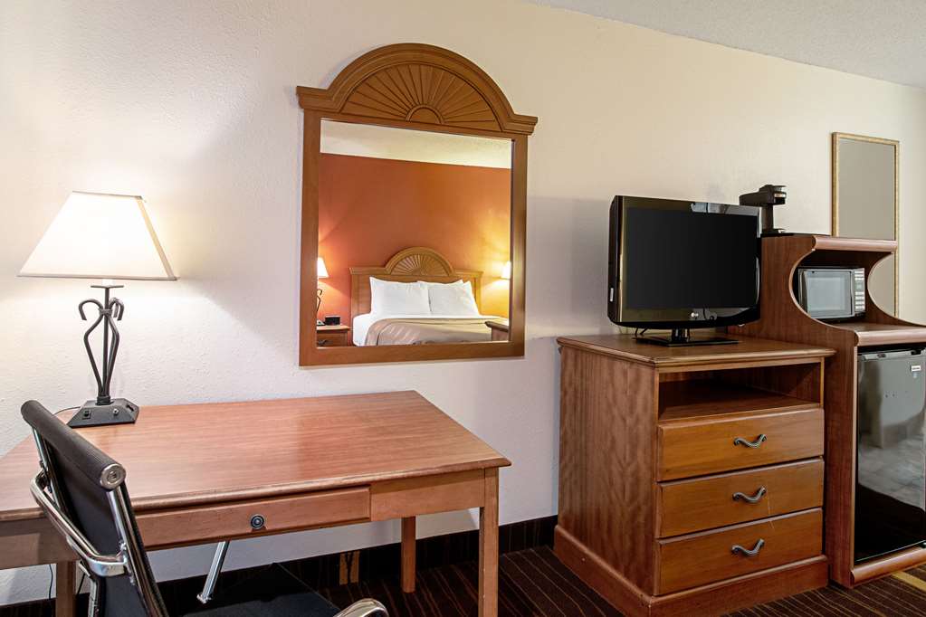 Quality Inn Aberdeen - photo 13