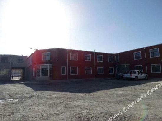 Zhongxin Hotel — hotel in Qagan Us
