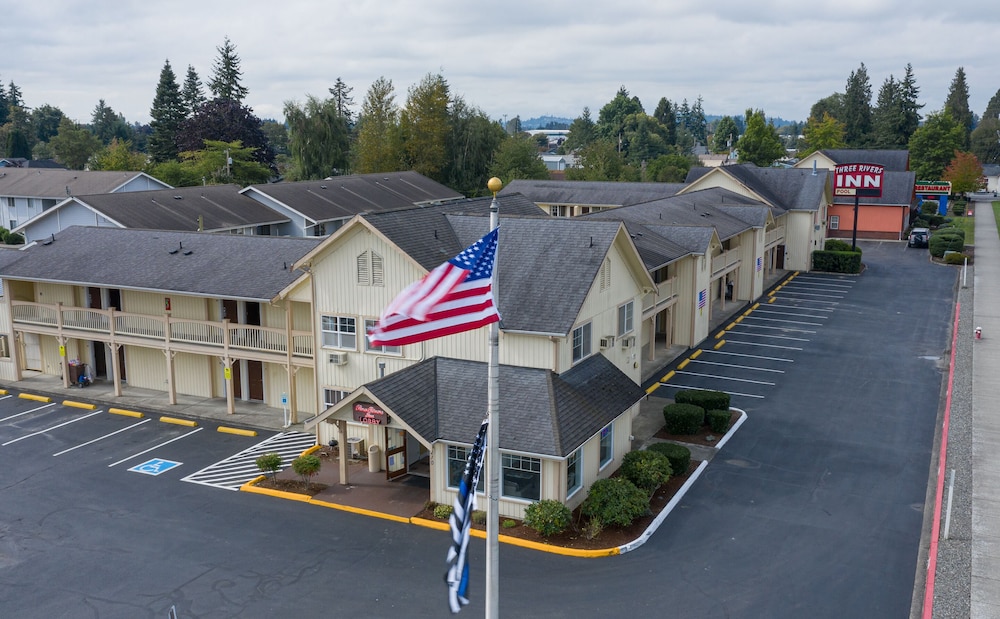 Three Rivers Inn in Sedro Woolley, United States