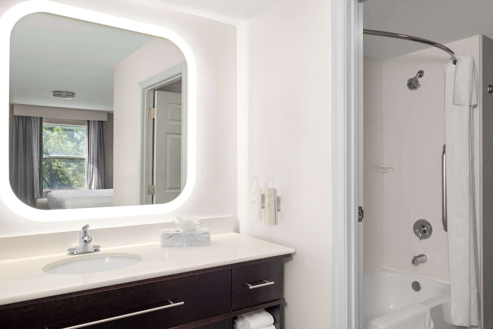 Homewood Suites by Hilton Atlanta Alpharetta - photo 33