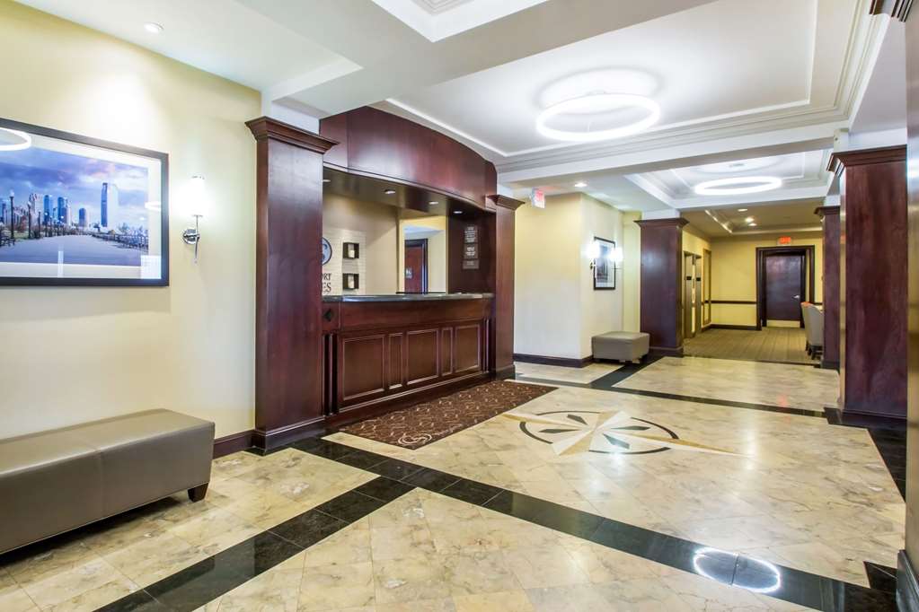 Comfort Suites at Woodbridge — Avenel — photo 4