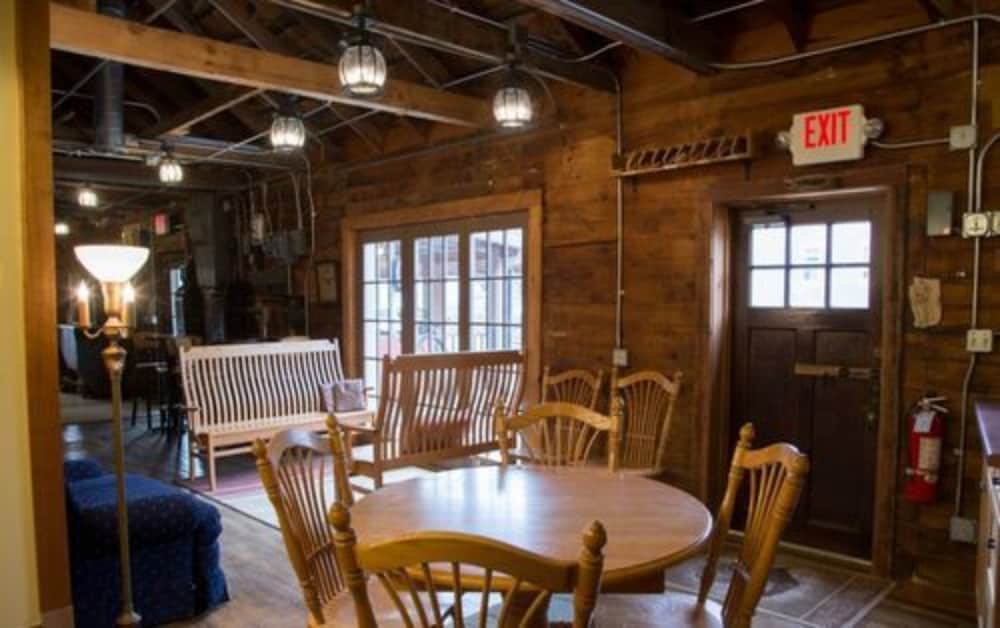 Stone Mill Hotel & Suites - photo 111