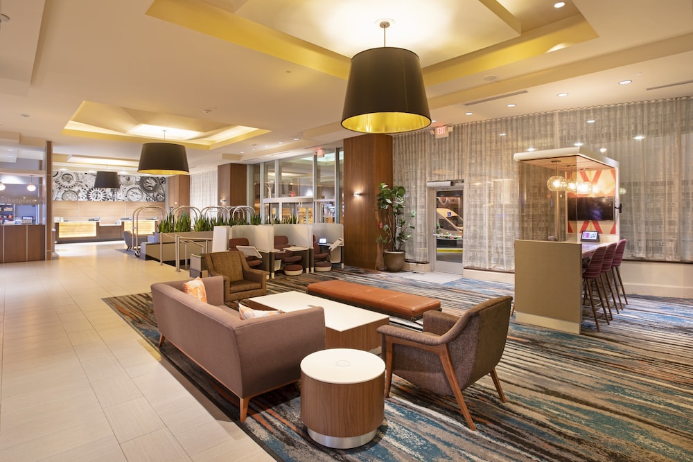 Crowne Plaza Kansas City Downtown by IHG - photo 4