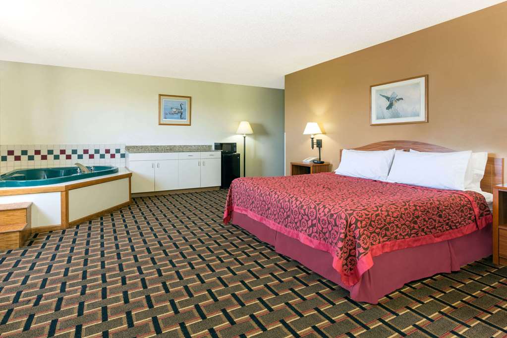 Days Inn by Wyndham Paxton - photo 14