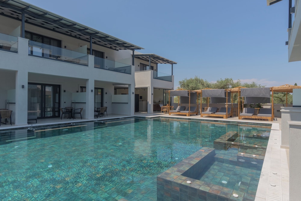 Alora Luxury Suites - last minute hotel in Thasos