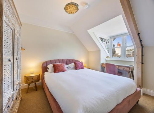 Meldon View Period Apartment & Roof Terrace — 4-Star Luxury Hotel in Chagford, United Kingdom
