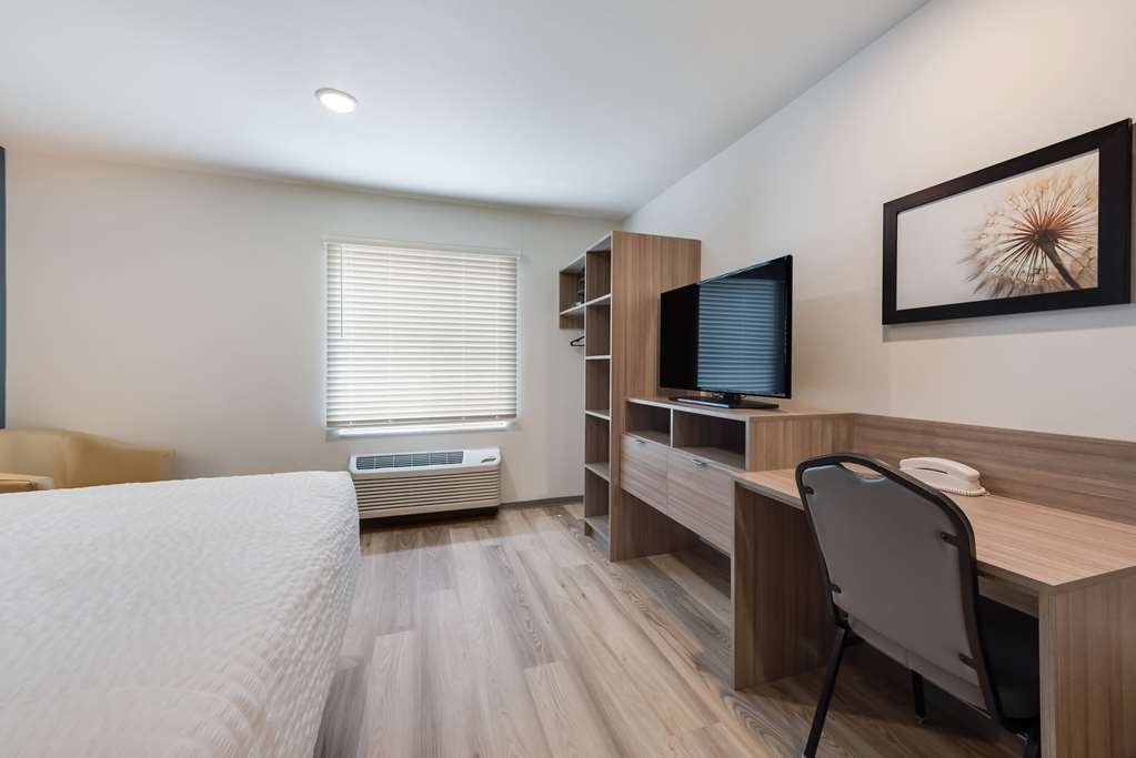 WoodSpring Suites Meridian - photo 9