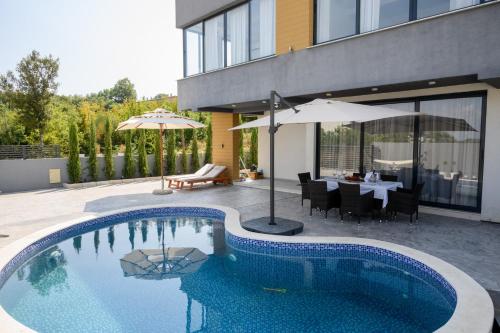Luxury Scandinavian Villa Montenegro — 4-Star Luxury Hotel in Ulcinj, Montenegro