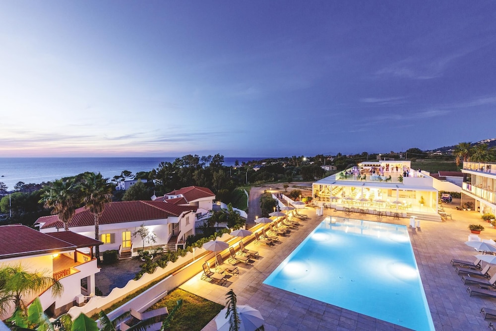 La Conchiglia Resort and Spa — 4-Star Luxury Hotel in Ricadi, Italy
