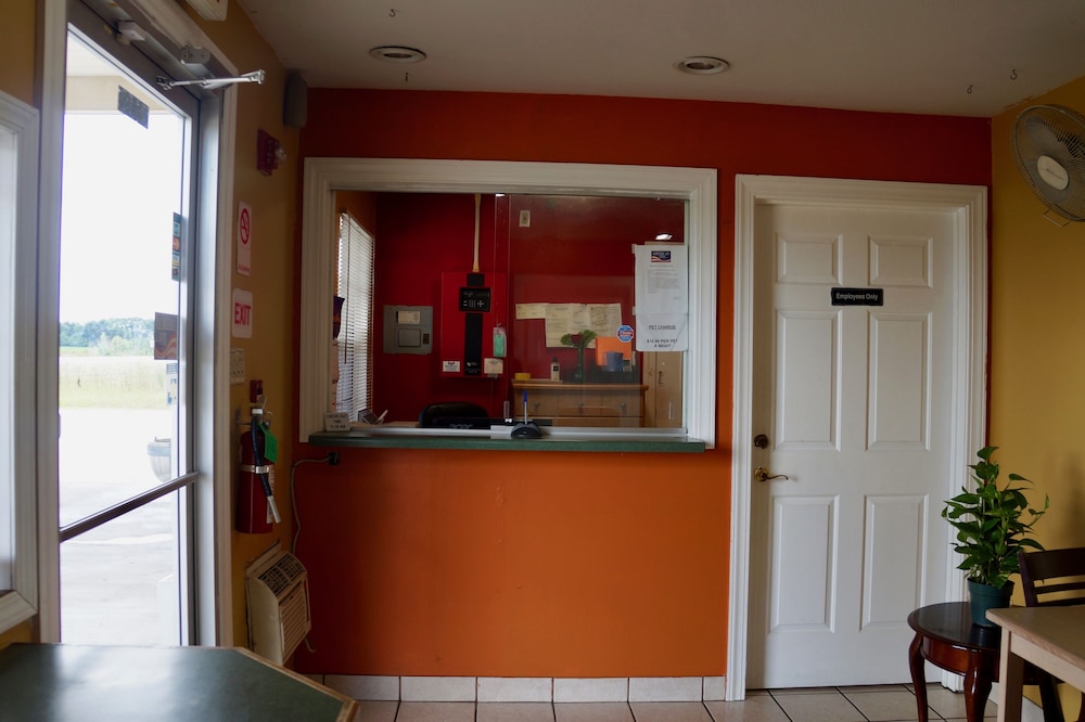 American Inn of Kinder - photo 2