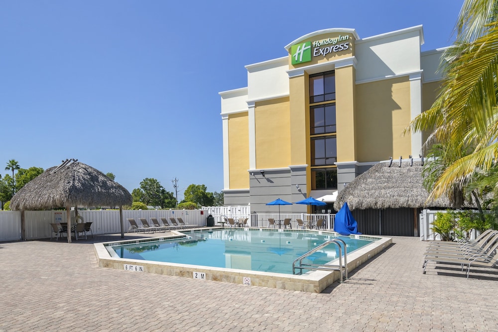 Holiday Inn Express Cape Coral Fort Myers Area by IHG - photo 24