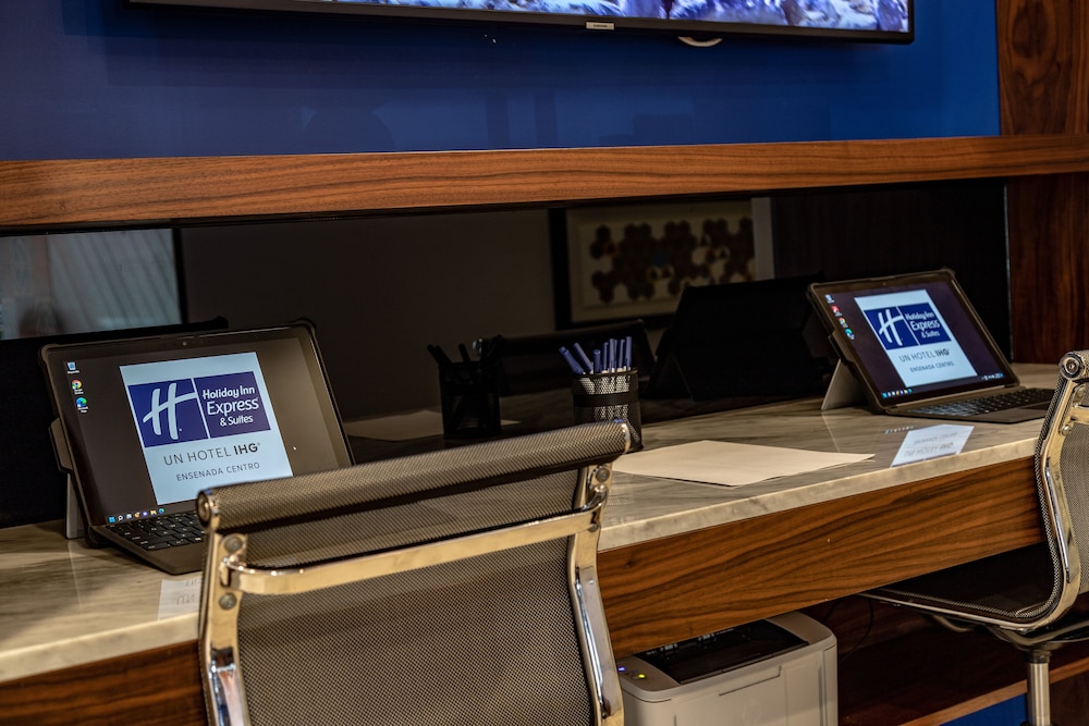 Holiday Inn Express & Suites Ensenada Centro by IHG
