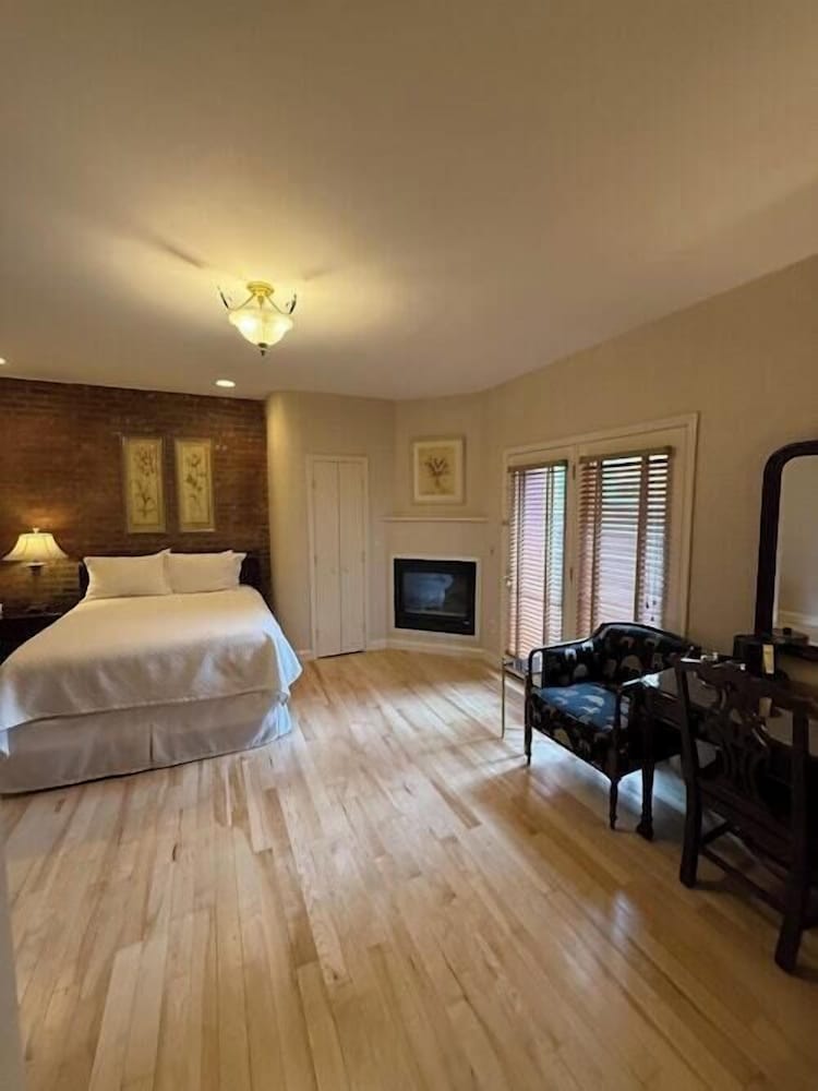 Penn's View Hotel - photo 47