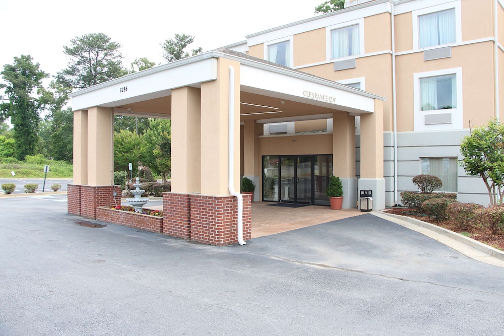 Jameson Inn and Suites Riverdale — hotel in Riverdale