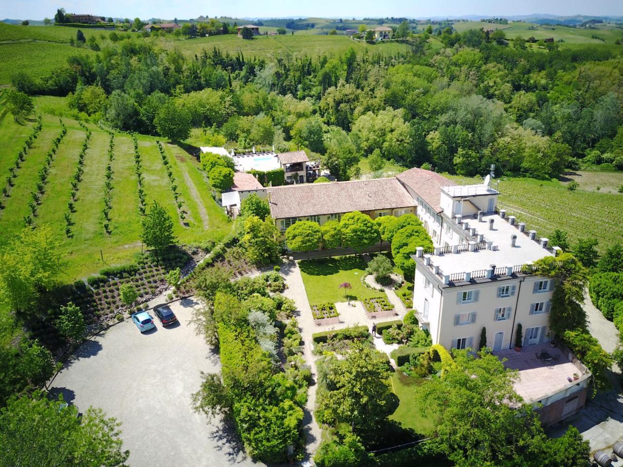 La Villa Hotel — hotel in Mombaruzzo