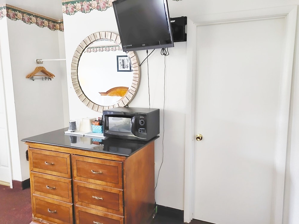 Countryside Inn - photo 12