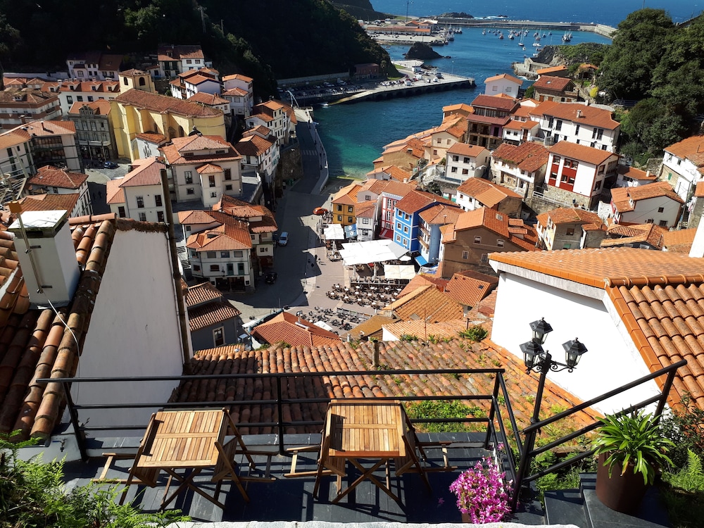 Apartamentos La Casa Del Pintor 5873711 — Cudillero