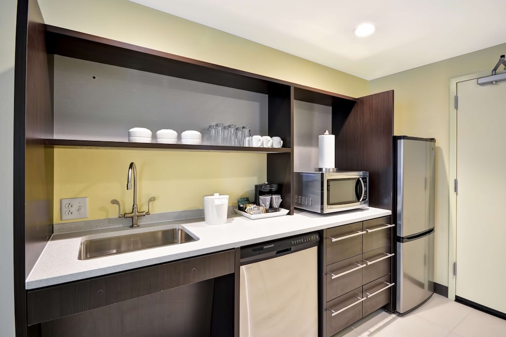 Home2 Suites By Hilton Maumee Toledo - photo 9