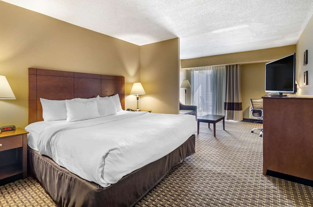 Comfort Inn & Suites Raphine Lexington near I 81 and I 64 - photo 20