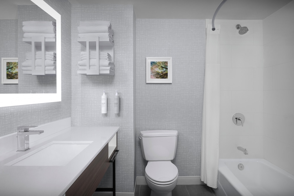 Hampton Inn Ithaca - photo 20