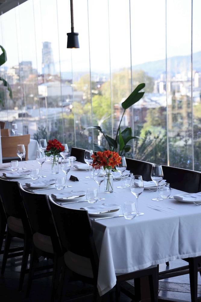 מזון ומשקאות