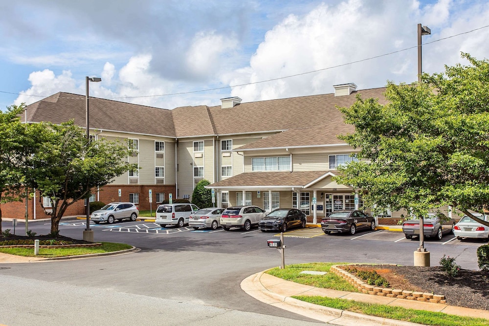 Suburban Studios near University of North Carolina Charlotte - photo 35