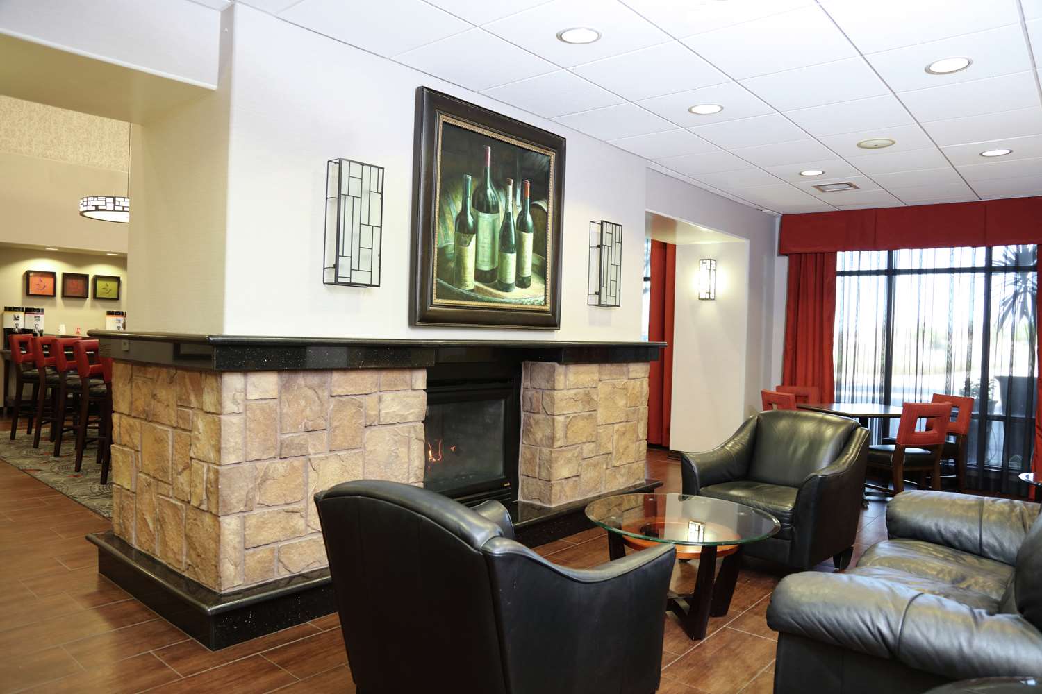 Hampton Inn & Suites Temecula - photo 10
