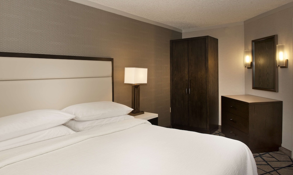 Embassy Suites by Hilton Portland Tigard - photo 14