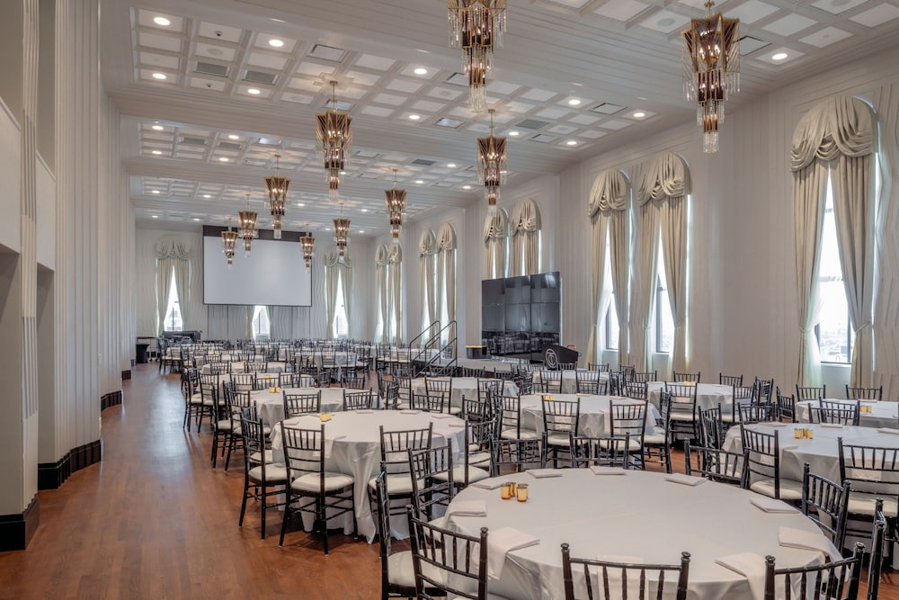 Tulsa Club Hotel Curio Collection by Hilton - photo 61