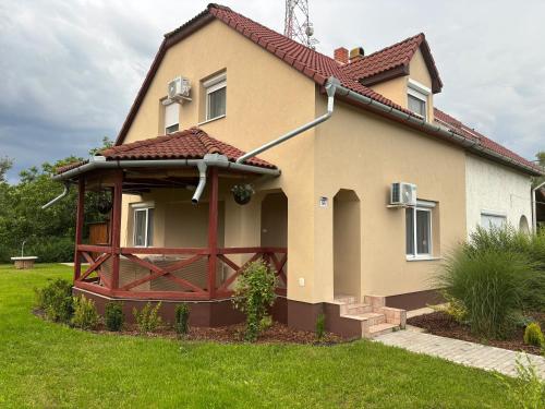 Barka Vendégház Tisza tó — 4-Star Luxury Hotel in Abadszalok, Hungary