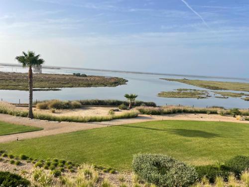 Del Mar Village Apartment T1 Garça — 4-Star Luxury Hotel in Fuzeta, Portugal