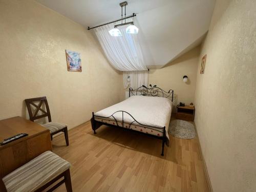 Hotel Budmo — Unknown City — photo 3