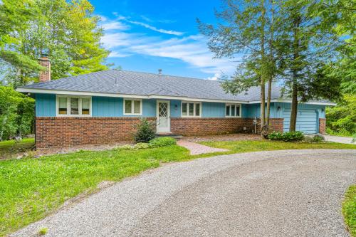 Lake Haven - last minute hotel in Traverse City