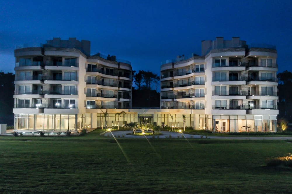Azure Towers — Punta Del Este — photo 3