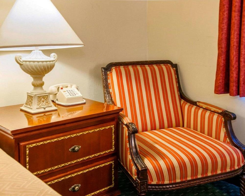 Fairbridge Inn Express Chesterton - photo 10