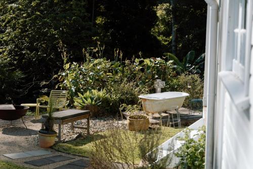 Gracie Cottage Romantic Secluded Hinterland Escape for 2 — 4-Star Luxury Hotel in Mapleton, Australia