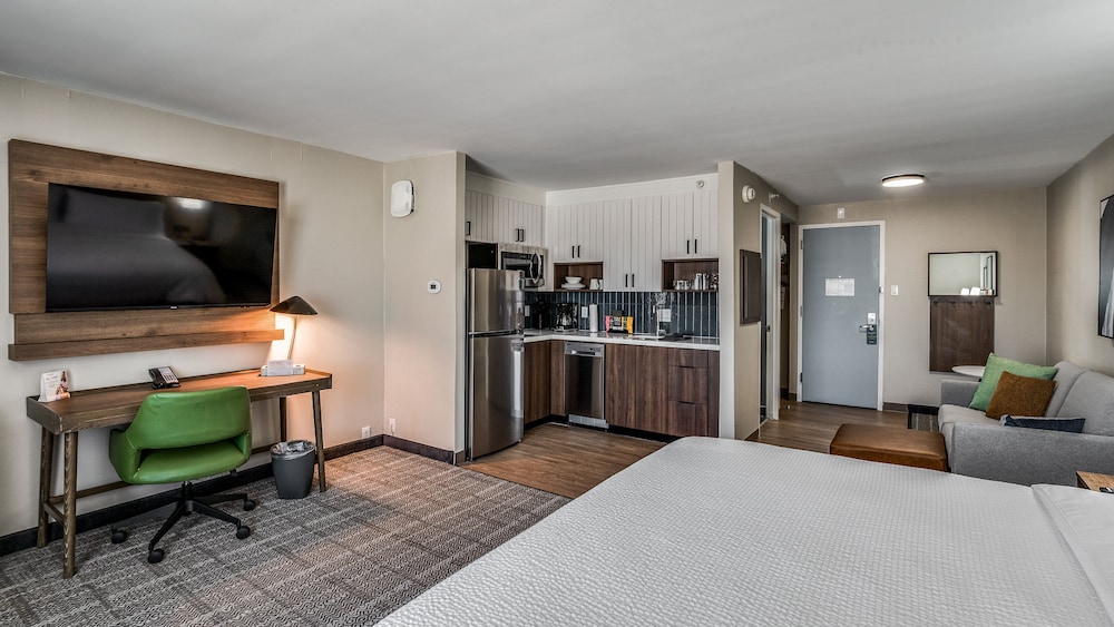 Staybridge Suites Dallas Market Ctr Love Field by IHG - photo 11