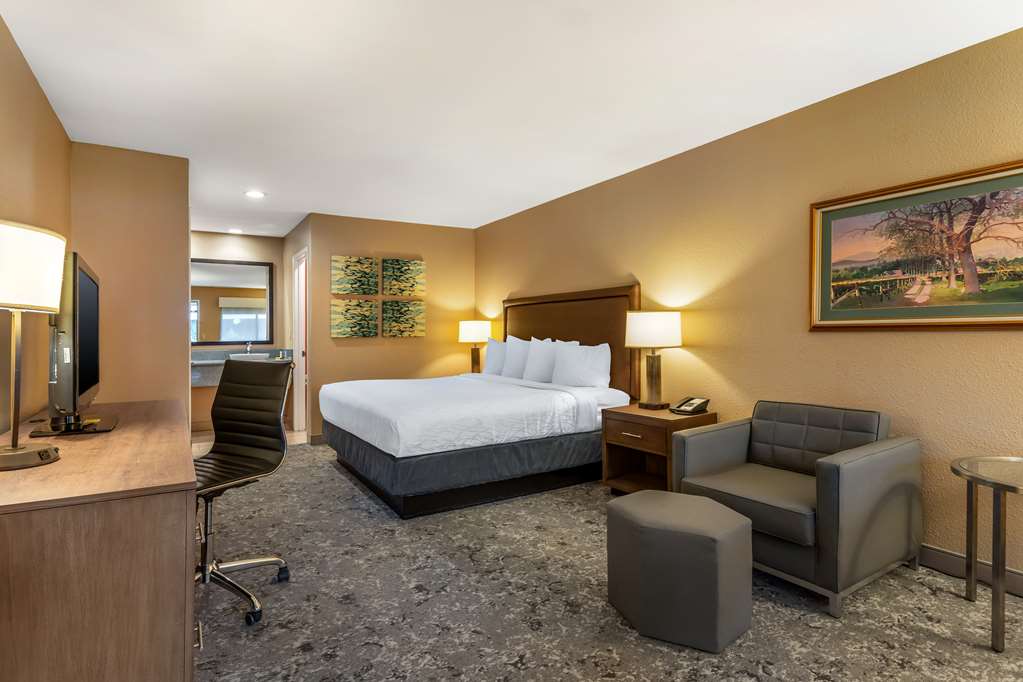 Best Western Plus Inn Scotts Valley - photo 38
