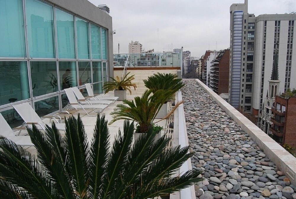 Recoleta Square - last minute hotel in Buenos Aires