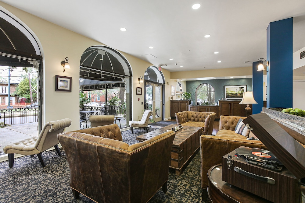 St. Charles Inn - photo 3