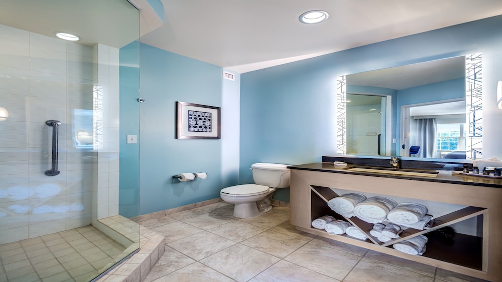 Hotel Indigo Jacksonville Deerwood Park by IHG - photo 3