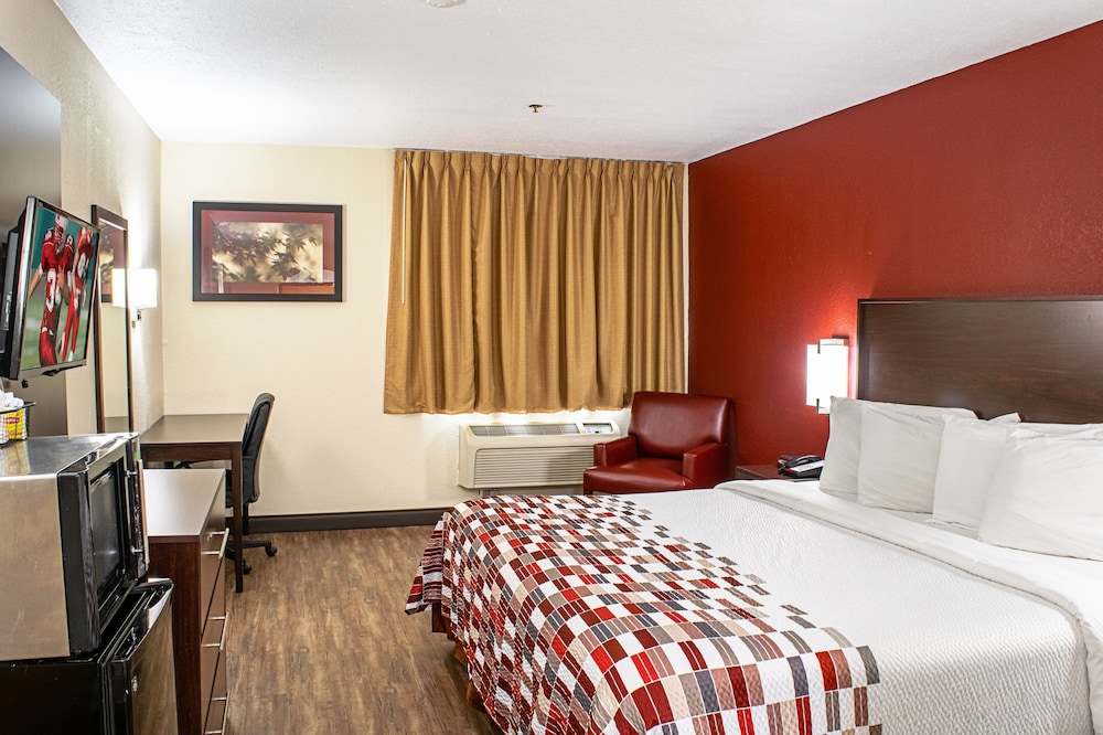 Red Roof Inn & Suites Middletown Franklin - photo 9