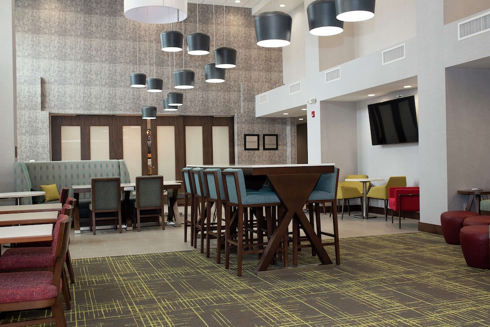 Hampton Inn & Suites Dundee - photo 8