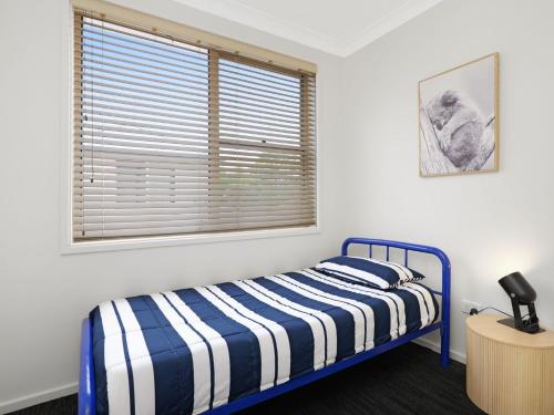 Spacious Modern Walk to the Beach in Nelson Bay, Australia