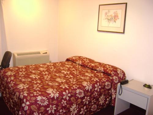 Edgewick Inn - photo 4